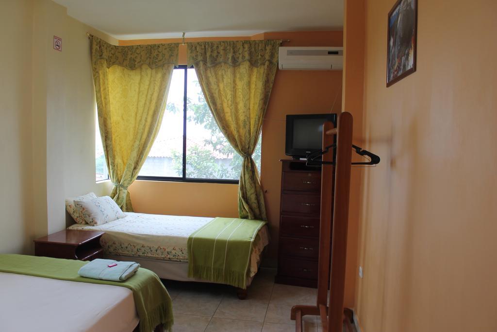 Dolphin House Hotel Puerto Baquerizo Moreno Cameră foto