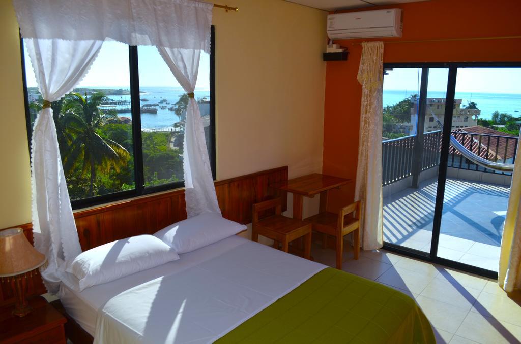Dolphin House Hotel Puerto Baquerizo Moreno Exterior foto